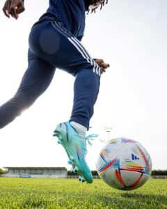 Photo postée par Corventina sur Instagram pour annoncer sa signature avec adidas.