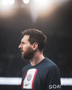 Lionel Messi sous les couleurs du Paris Saint-Germain crédit photo : @psg