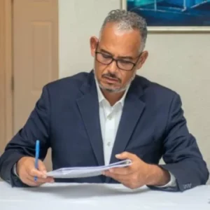Premye minis Ayiti, son ekselans Alix Didier Fils aimé.