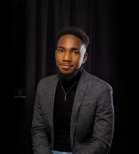 Le chanteur Prag. Crédit photo: Trosky Photographie